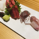 108352994 - お刺身 三種盛り