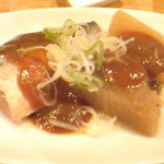 飲食笑商何屋ねこ膳 - 鯖味噌大根