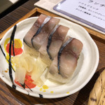 そば切り 黒むぎ - 鯖寿司