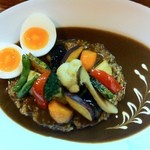 カレーハウス すぷ～ん - 野菜カレー＋たまごトッピング \710