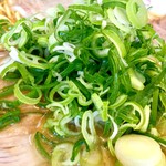 山さんラーメン - 九条ねぎ格段増量で◎