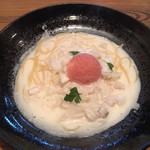 とまと - タラコの親子クリームソースパスタです