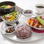 カフェ&レストラン えすと