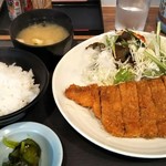 お肉屋さんのランチ mog mog - 