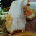 らぁ麺屋 武市商店 - チャーシューリフト！
