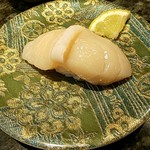 廻鮮寿司 すし松 - ジャンボホタテ