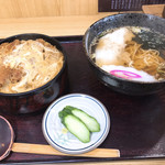 いしだ - かつ丼・半ラーメン