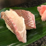 丸まん寿司 - 鯛