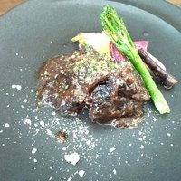 ヴィア トスカネッラ - 牛ホホ肉の赤ワイン煮込み（上から）（2019.4）