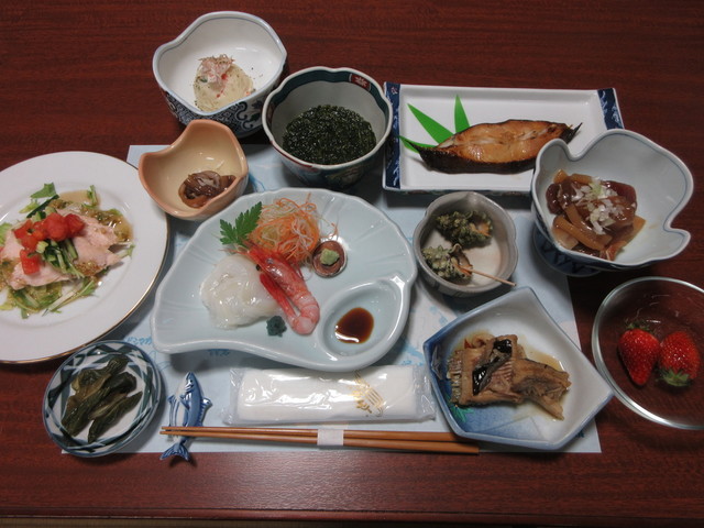 沢口旅館 &ndash; 酒田市の和風旅館でくつろぎの宿泊体験