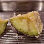 てんぷら 深町 - 水茄子：断面を。