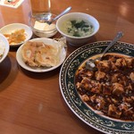 一味玲玲 - ランチの麻婆豆腐セット