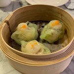 Yum Cha - 帆立とカイワレの蒸し餃子、これはうまいギョ！