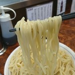 横浜大勝軒 - コシある中太麺