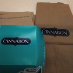 Cinnabon - プラスティック袋は無し