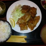 泓豊屋 - ブタカルビ　￥５００