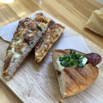 手作りハムとパンの店 こぶたのしっぽ - 満腹ピザ&ヒキサンド