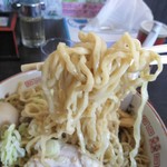 自家製太麺 渡辺 - 麺アップ