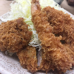 いもや - ヒレカツ定食 + エビフライをトッピングで。