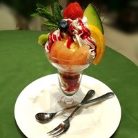 洋食 麦星 by グリル満天星 麻布十番 日本橋髙島屋店 - フルーツパフェ(税込み８６０円)