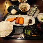 鮭山マス男商店 - 朝定食Ａ 850円（＋とろろ70円）