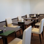 ル・ヴァン ヴェール  - 店内です。