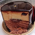 パティスリー ショコラトリー オーディネール - 断面♪(´ω｀)