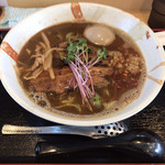 らーめん仙代 - 旨辛3倍煮干し醤油 ¥820
      煮卵トッピング