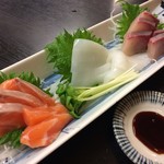 H.31.3.30.夜 お造り：剣いか 680円税別・お造り：かんぱち 680円税別・お造り：サーモン 580円税別