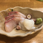 居酒屋山さん - 2皿目 カンパチとタコ