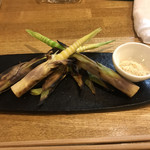 居酒屋山さん - 笹竹炭焼き