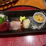 定山渓第一寶亭留　翠山亭 - ウニ絶品！お造り。北海道でマグロっていう印象ないんですが、回転寿司もこちらもマグロ美味しい。ウニ、マグロ、ソイ、ハマチ、ホタテだったかな？