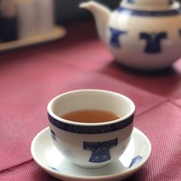 謝朋殿 仙台店 - お茶はポットに入って出てきます。