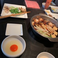 兜 中目黒店 - すき焼きの全景