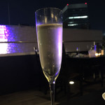 あなたの心に残る シンガポール キッチン＆バーＨＯＬＩＣ - 