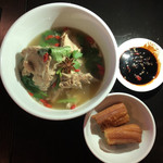 あなたの心に残る シンガポール キッチン＆バーＨＯＬＩＣ - 