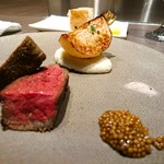 L'Agréable Esprit de GAMIN - 黒毛和牛シンシンのステーキと蕪の岩塩焼き トリュフ塩とタスマニアマスタード