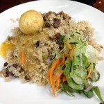 アジアカレーハウス - マトンビリヤニ、ゆで卵、サラダ