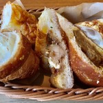 Boulangerie ptisserie & ANTIQUE - Aセット¥421(税込)…パン食べ放題…その1