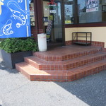 山田うどん - 店外の喫煙スペース