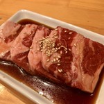 焼肉ホルモンもつ鍋しんちゃん - 牛カルビ(タレ)