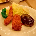 三根倶楽部 みやき　 - カニクリームコロッケ定食