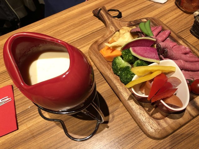 The Life Table 池袋店 池袋 ダイニングバー ネット予約可 食べログ The Life Table 池袋店 池袋 ダイニングバー ネット予約可 食べログ