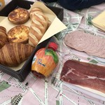 Des Gateaux et Du Pain - 