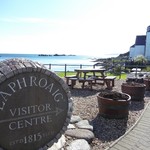 Laphroaig Distillery - 晴天とは運がいい。