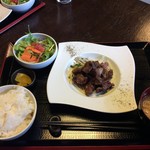 Sutekihausu Pondo - 熟成和牛のサイコロステーキ