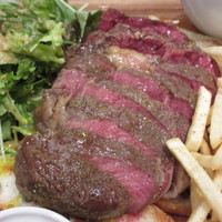 西洋料理 Jules - アンガス牛リブアイステーキ接写