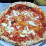 Da Michele - ピッツァ・マルゲリータです　これがピッツァなんです！