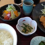 りゅう庵 - 小鉢とサラダ