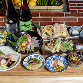 Satisfying course meals with all-you-can-drink start from 5,000 yen including tax
